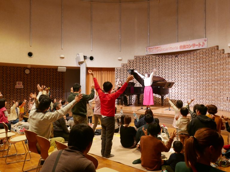 「テレビ番組から生まれた子どものうた 名曲コンサート♪」を開催しました！ わらべ館 [童謡・唱歌とおもちゃの